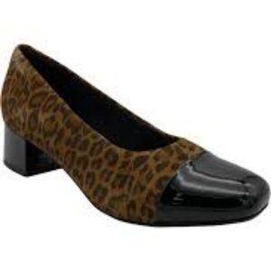 CLARKS COLLECTION WOMEN'S MARILYN SARA LEOPARD SUEDE PUMPS 6.5W